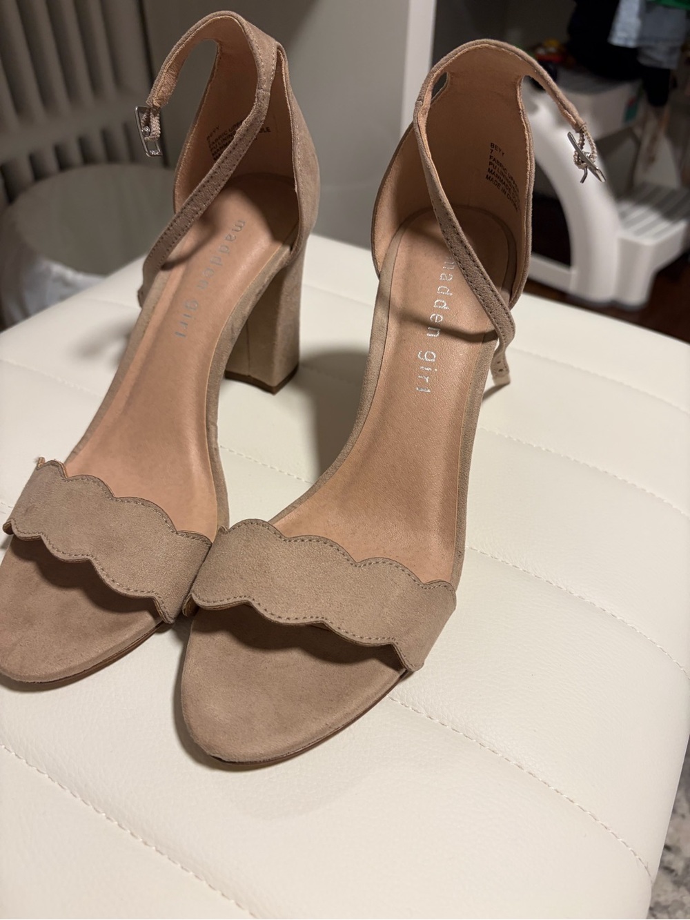 Madden Girl Tan Scalloped Block Heel Sandals